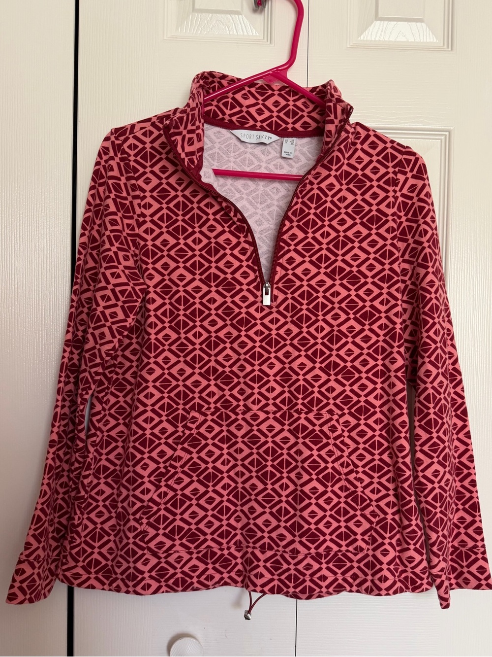 Pink Geometric Half-Zip Utility Jacket size ses XS but it fits small-medium